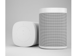 Celebrity Daughter Opens Up About Having Her Eye Color 2